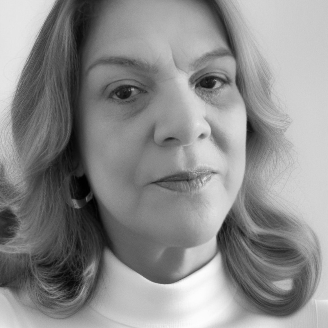 Dra. Mirtes Maria de Moura Faria